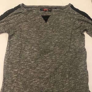 Long sleeve comfortable shirt for women